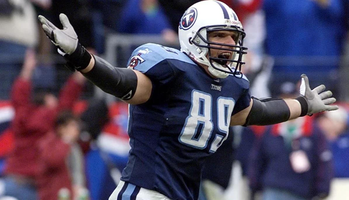 NFL Mourns the Loss of Frank Wycheck: Architect of "Music City Miracle" Passes Away at 52